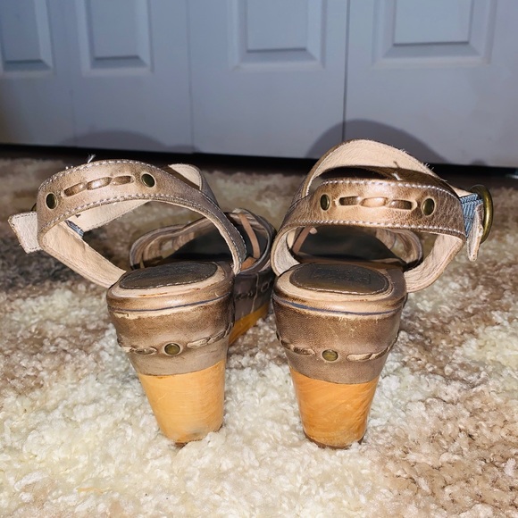 Frye Sandals - Picture 4 of 5